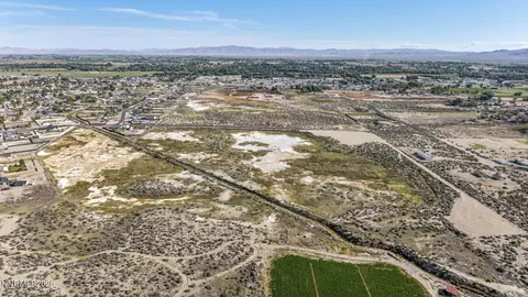 4568 Cardinal Dr, Fallon, NV 89406 photo 4