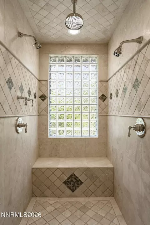 Bath - 4435 Sharps Rd, Reno, NV 89519 photo 3 of 6