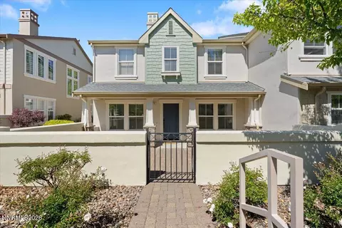 1679 Lone Oak Trl, Reno, NV 89523