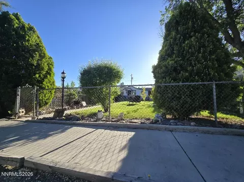 423 5th St, Sparks, NV 89431