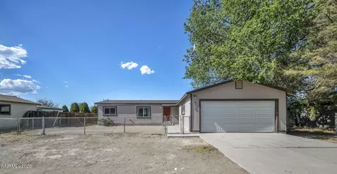 1090 Green Valley Dr, Fernley, NV 89408