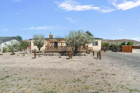 1790 Pueblo St, Silver Springs, NV 89429