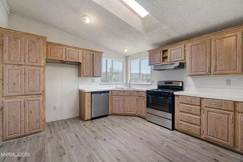 5720 Apache Dr, Stagecoach, NV 89429 photo 14