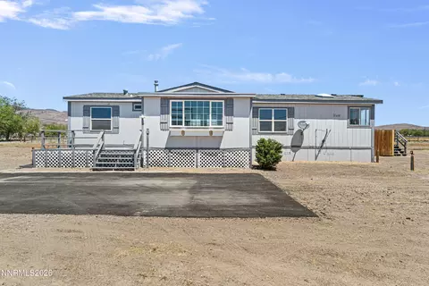 5720 Apache Dr, Stagecoach, NV 89429