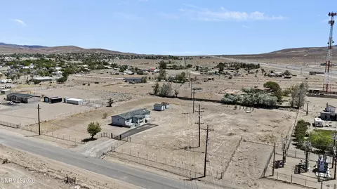 5720 Apache Dr, Stagecoach, NV 89429 photo 3