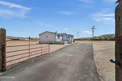 5720 Apache Dr, Stagecoach, NV 89429 photo 6