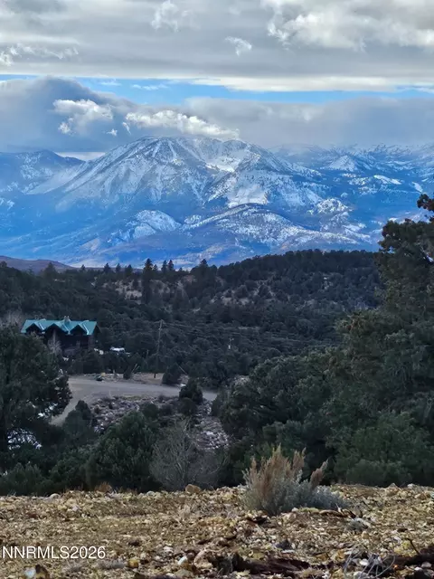 470 Crestview Cir, Reno, NV 89521