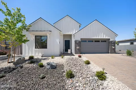 2233 Paint Horse Dr, Reno, NV 89521
