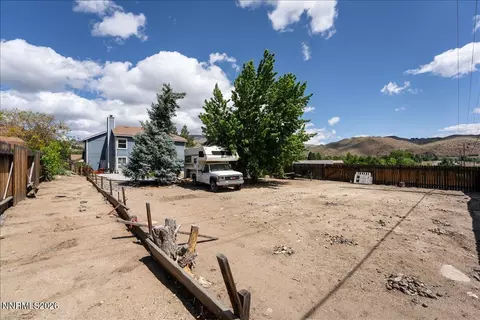 Exterior - 10 Eagle Claw Ct, Reno, NV 89523 photo 8 of 11