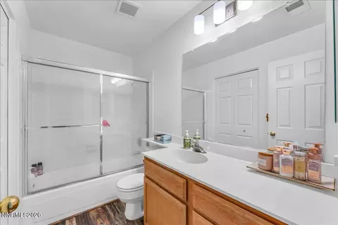 Bath - 10 Eagle Claw Ct, Reno, NV 89523 photo 2 of 3