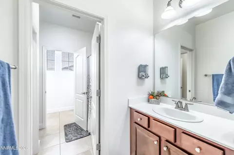Bath - 9705 Pachuca Dr, Reno, NV 89521 photo 2 of 5