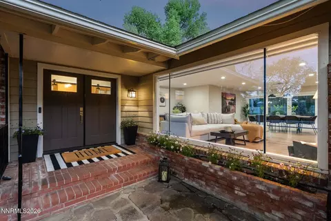 1400 Meadowview Ln, Reno, NV 89509