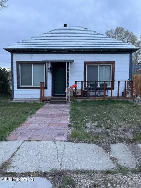 594 5th St, Wells, NV 89835