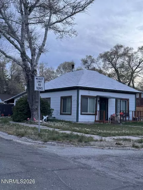 594 5th St, Wells, NV 89835