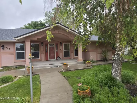 490 Sara Ct, Fernley, NV 89408