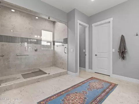 Bath - 3063 Feathertop Dr, Reno, NV 89521 photo 7 of 10