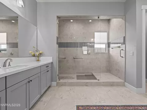 Bath - 3063 Feathertop Dr, Reno, NV 89521 photo 6 of 10