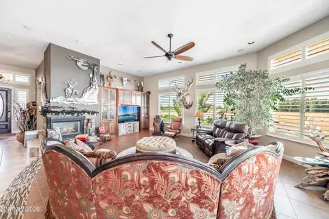 Living - 4433 Casey Rd, Fallon, NV 89406 photo 2 of 5