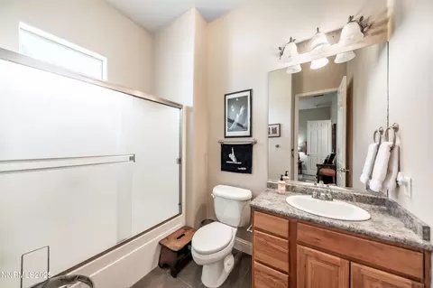 Bath - 4433 Casey Rd, Fallon, NV 89406 photo 6 of 9