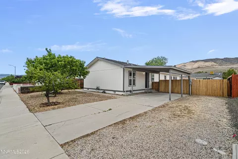 233 Glen Vista Dr, Dayton, NV 89403