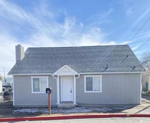 1213 H St, Sparks, NV 89431