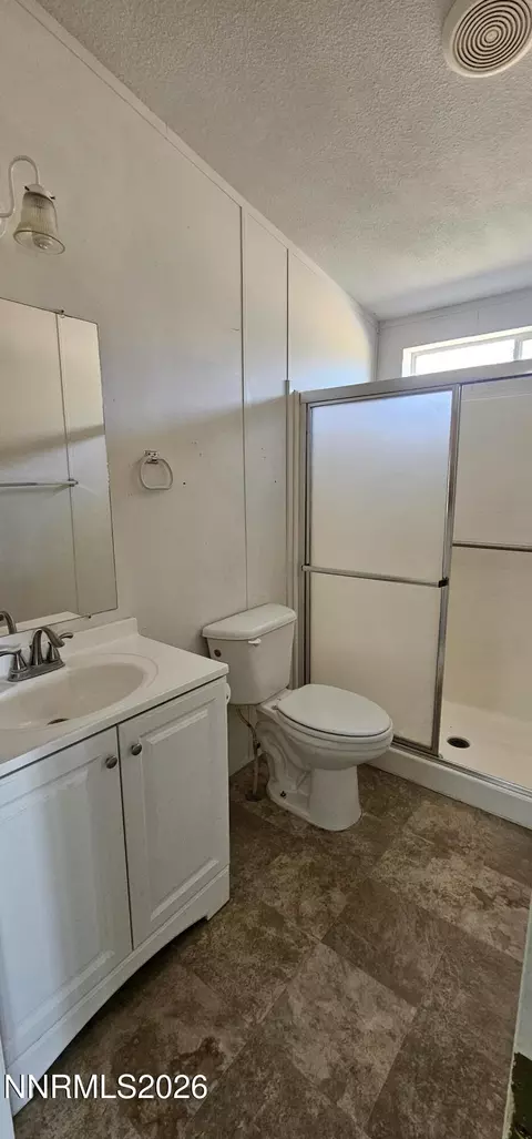 Bath - 121 Del Dr, Kingston, NV 89310 photo 1 of 1