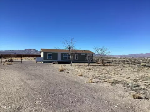 8045 Magnolia St, Silver Springs, NV 89429