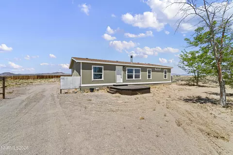 8045 Magnolia St, Silver Springs, NV 89429