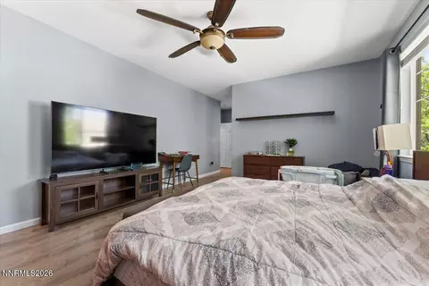 Bedroom - 10891 Oakhaven Dr, Reno, NV 89521 photo 5 of 10