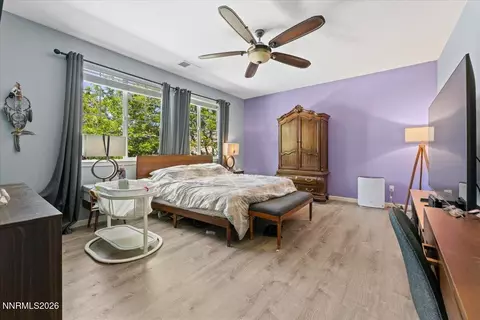 Bedroom - 10891 Oakhaven Dr, Reno, NV 89521 photo 3 of 10