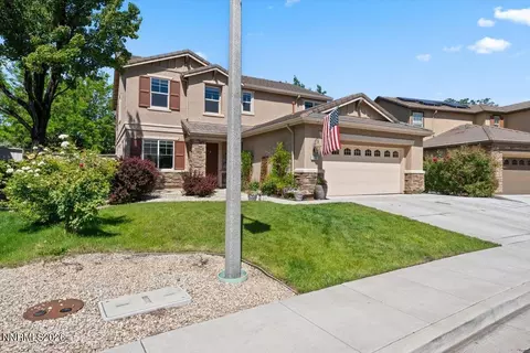 Exterior - 10891 Oakhaven Dr, Reno, NV 89521 photo 12 of 23