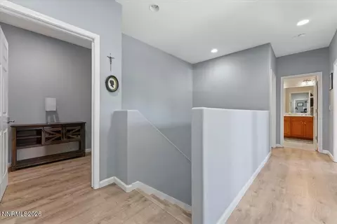 Entry Way - 10891 Oakhaven Dr, Reno, NV 89521 photo 3 of 4