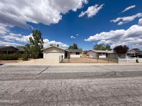 3325 Somerset Way, Carson City, NV 89705