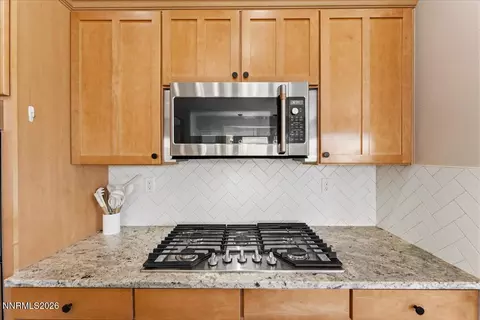 Kitchen - 1606 Silverthread Dr, Reno, NV 89521 photo 5 of 7