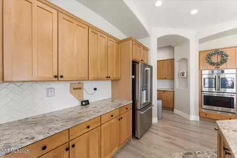 Kitchen - 1606 Silverthread Dr, Reno, NV 89521 photo 2 of 7