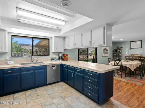 Kitchen - 2850 Ravazza Rd, Reno, NV 89521 photo 1 of 2