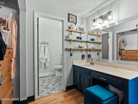 Bath - 2850 Ravazza Rd, Reno, NV 89521 photo 1 of 2