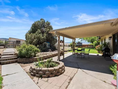 Exterior - 2850 Ravazza Rd, Reno, NV 89521 photo 4 of 10