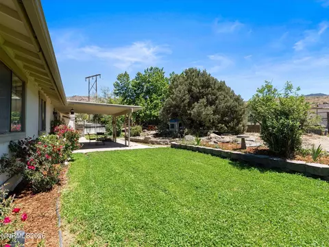 Exterior - 2850 Ravazza Rd, Reno, NV 89521 photo 9 of 10
