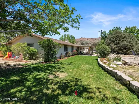 Exterior - 2850 Ravazza Rd, Reno, NV 89521 photo 7 of 10