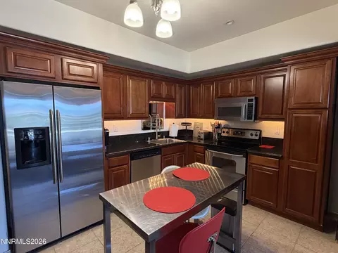200 W 2nd St #1010, Reno, NV 89501