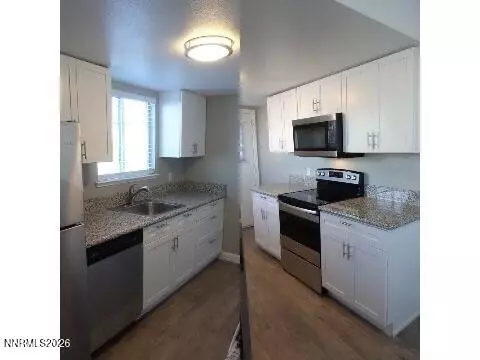 Kitchen - 960 Mark Ave, Fallon, NV 89406 photo 3 of 8