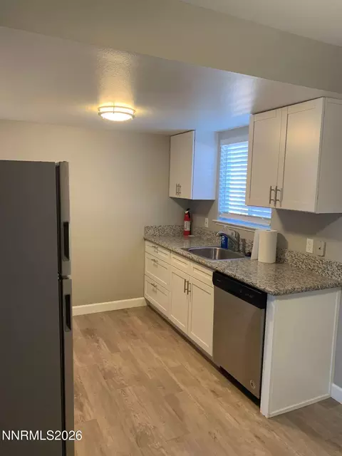 Kitchen - 960 Mark Ave, Fallon, NV 89406 photo 6 of 8