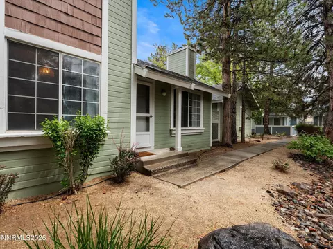 1905 E Minaret Cir, Reno, NV 89523