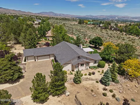 14200 Saddlebow Dr, Reno, NV 89511