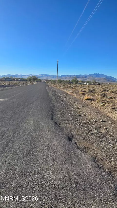 5105 Boyer Ln, Stagecoach, NV 89429