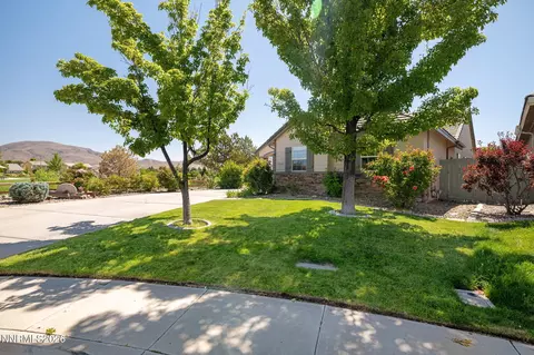 Exterior - 10140 Buckeye Ct, Reno, NV 89521 photo 8 of 9