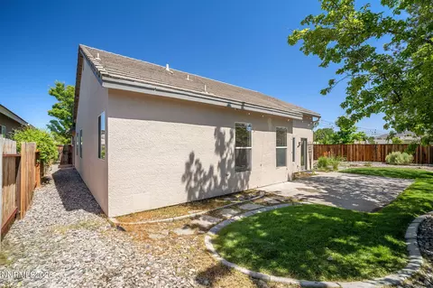 Exterior - 10140 Buckeye Ct, Reno, NV 89521 photo 4 of 9