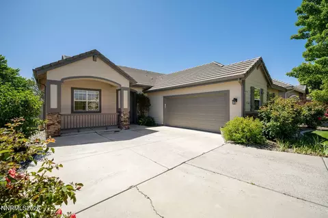 Exterior - 10140 Buckeye Ct, Reno, NV 89521 photo 2 of 9