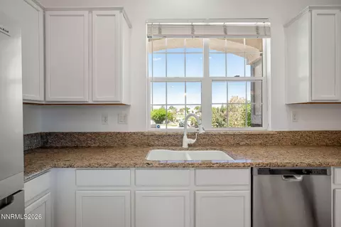 Kitchen - 10140 Buckeye Ct, Reno, NV 89521 photo 7 of 7